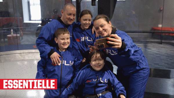 06 02 Ifly CA THUMBNAIL GROUPS ESSENTIAL FR